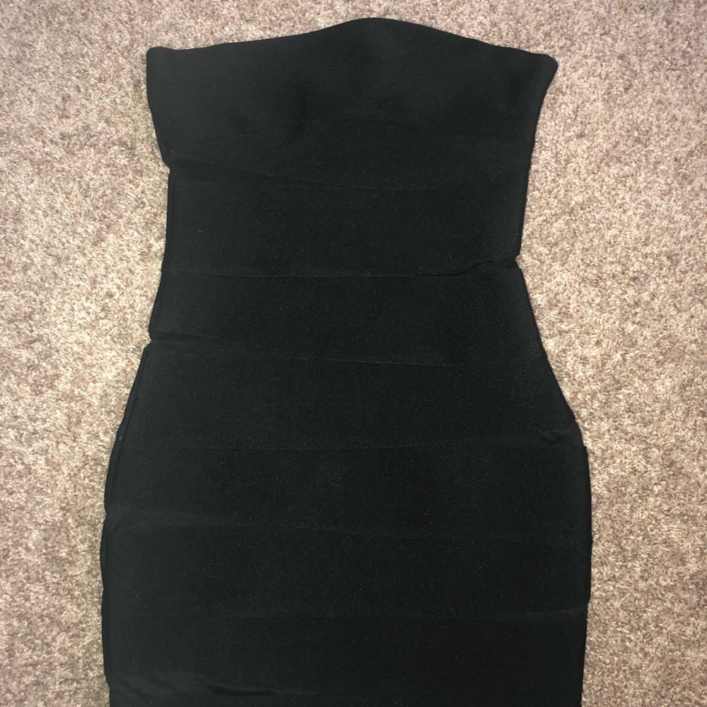 SUPER CUTE BODY CON MINI STRAPLESS DRESS